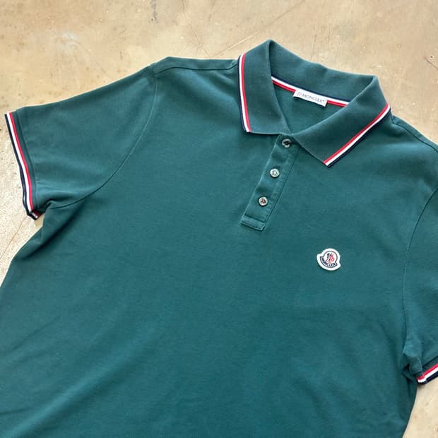 L 몽클레어 그린 카라 반팔티