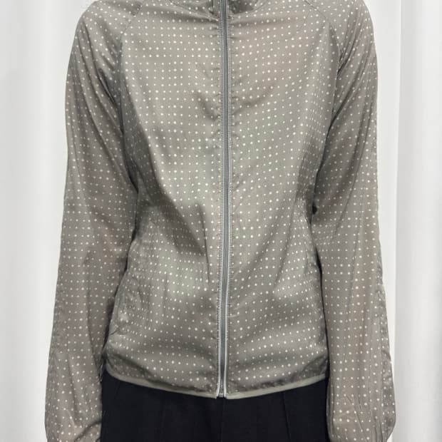 uniqlo gray dot hood jacket