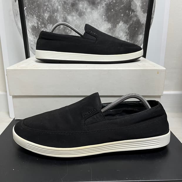 정품 9) 프라다 패브릭 로고 슬립온 스니커즈 275~280