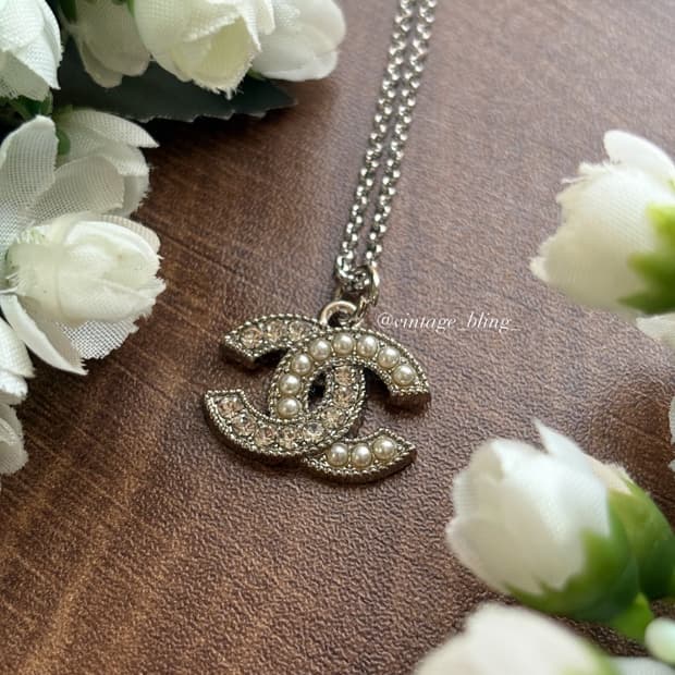 샤넬 큐빅 펄 듀얼 엣지 실버 목걸이