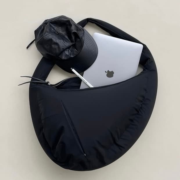 포스트아카이브팩션8.0 cvsm 가방 구합니다