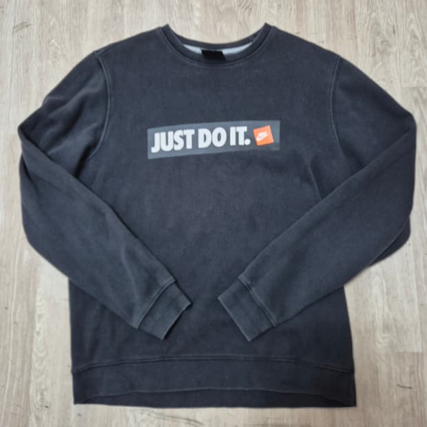 나이키 스우시 박스로고 저스트 두 잇 맨투맨 