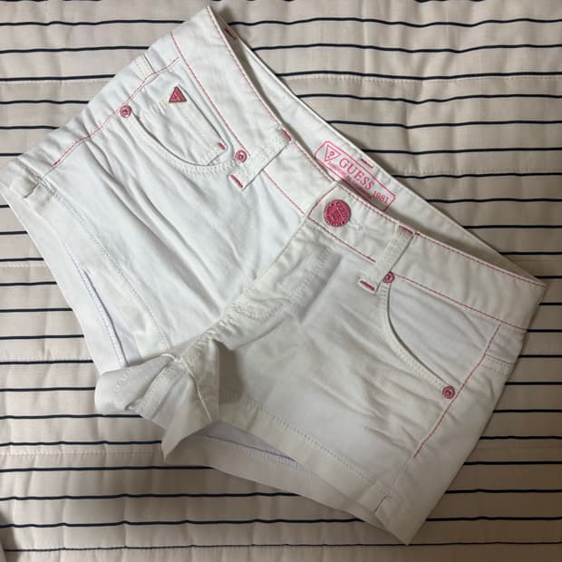 게스 y2k 로우라이즈 숏팬츠 24