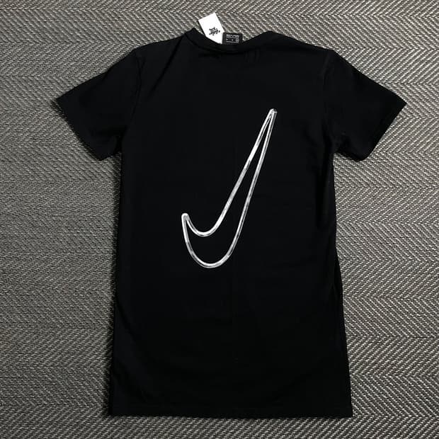 나이키 NSW 스우시 빅로고 반팔 티셔츠 o 4326