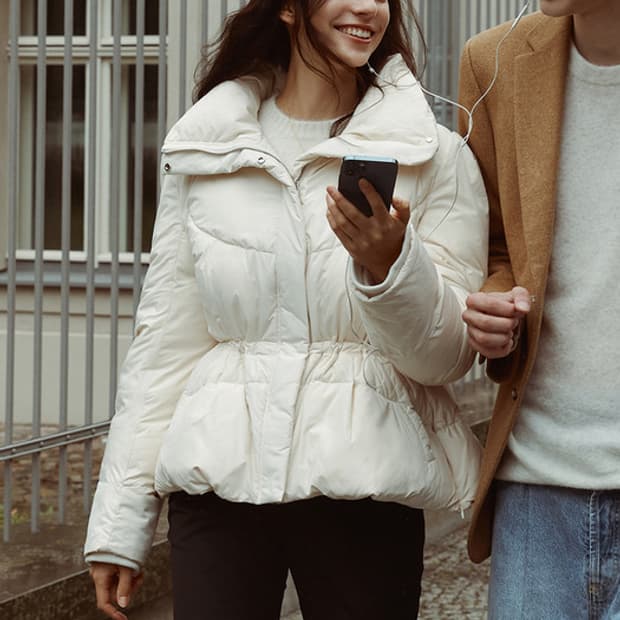 브라이드앤유 자밀라 구스 다운 숏 자켓 크림