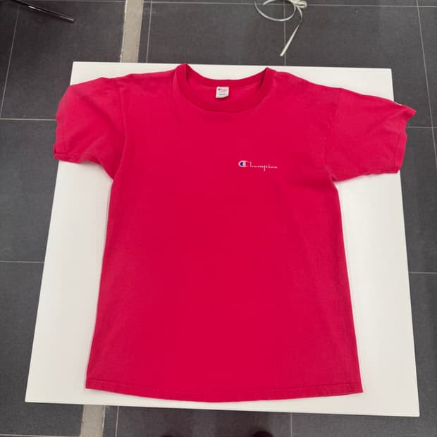 80‘s Champion Pink T-shirts