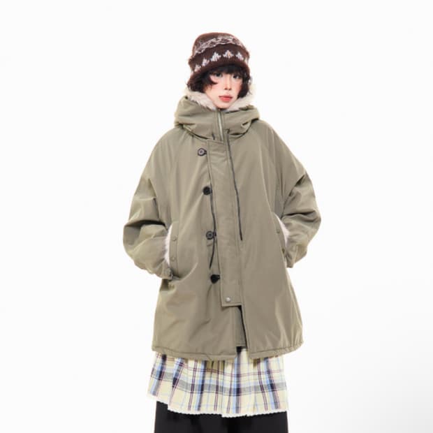 아사키프레자키 야상 카키 M 팔아요 (한번도 안입엇어요)