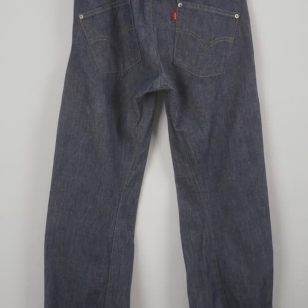 00s Levi’s LEJ 30