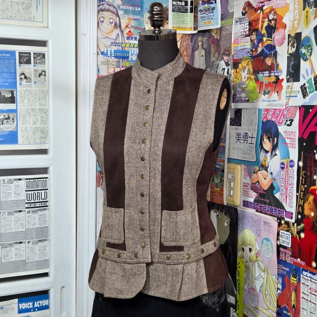 JPN 스트라이프 배색 프릴 베스트