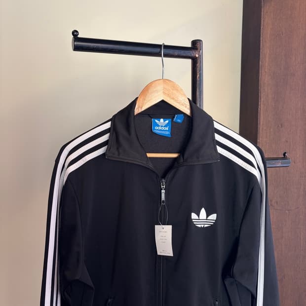 15664 - 아디다스 블랙 파이어버드 트랙탑 져지