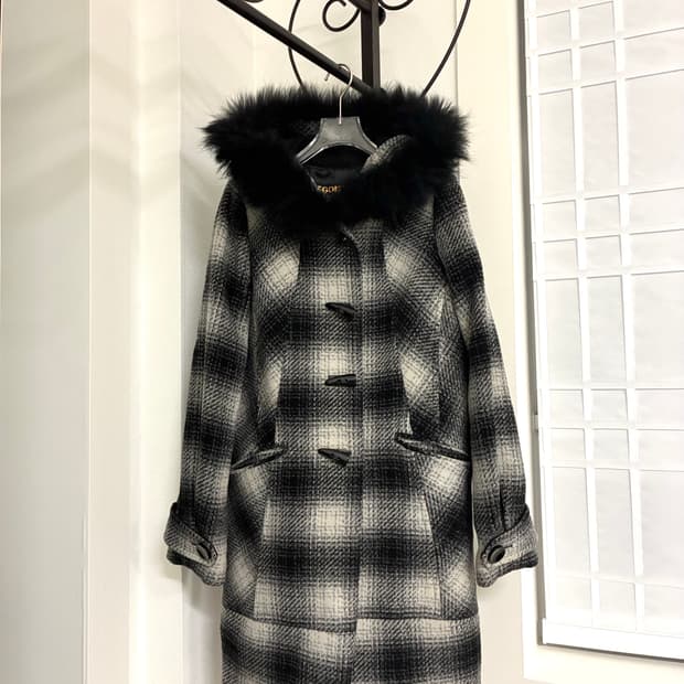 에고이스트 리얼퍼 떡볶이 단추 코트