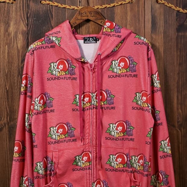 히스테릭 글래머 SOUND OF FUTURE 후드집업