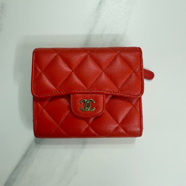 샤넬 클래식 반지갑 캐비어 레드 금장