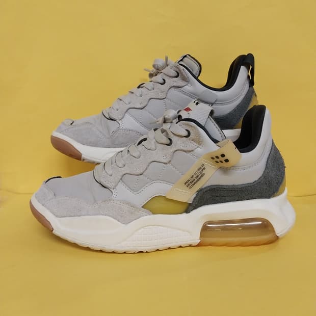 남성 나이키 조던 MA2 바스트 그레이 운동화 (260)