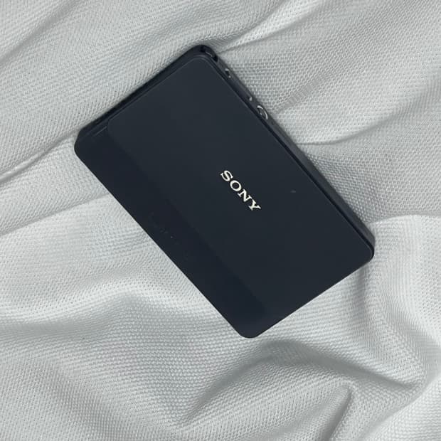 Sony cybershot DSC-T700