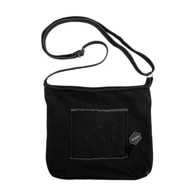 아이앱스튜디오 차콜 크로스백