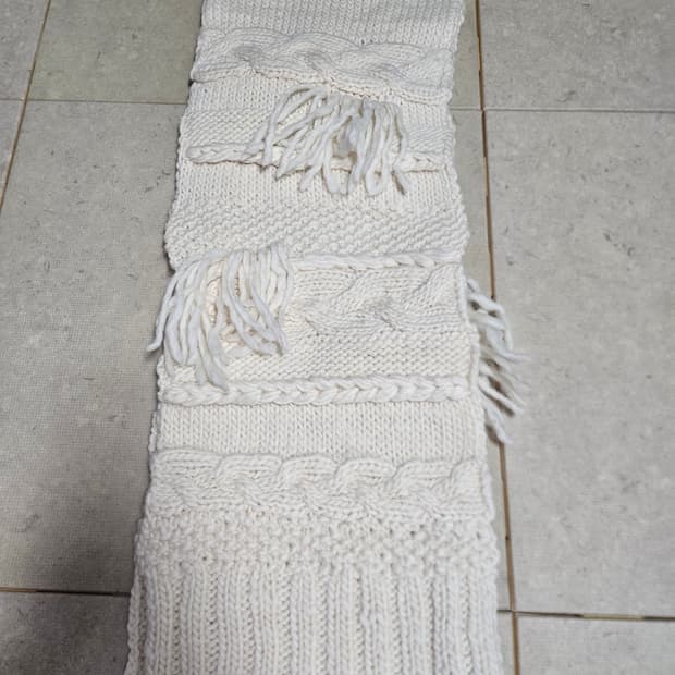 앤어나더 스토리 목도리 새상품