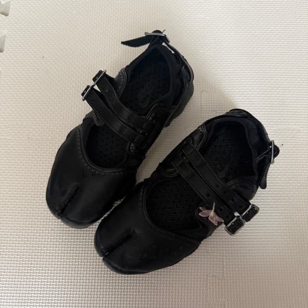 나이키 에어리프트 레더