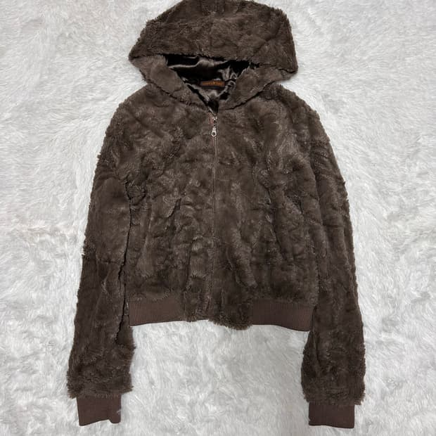 Taro fur fleece hood zip-up