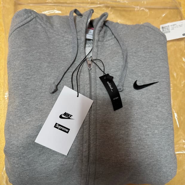 슈프림X나이키 후드집업