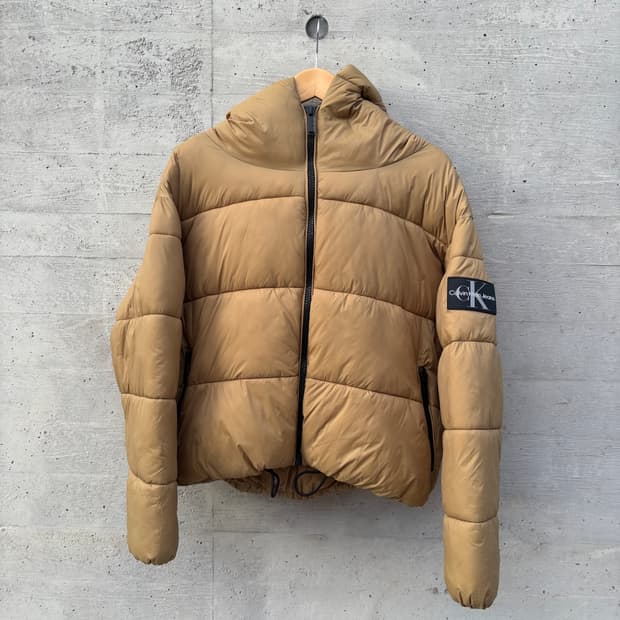 캘빈 클라인 진스 릴렉스핏 숏 블로킹 다운 파카