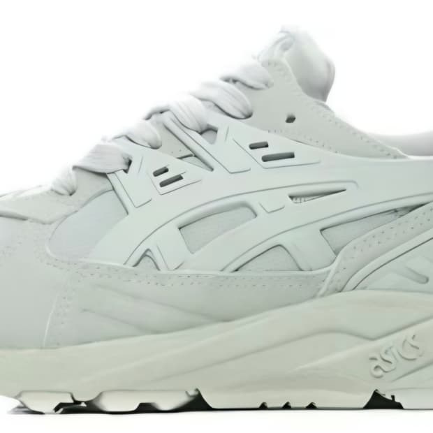 아식스 젤카야노 트레이너