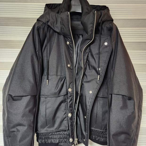 송지오옴므 SC30 후드 디터쳐블 돌먼 점퍼 패딩