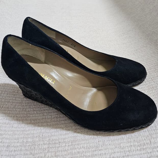 브루노말리 이태리 직수입정품 스웨이드 웨지힐.  240