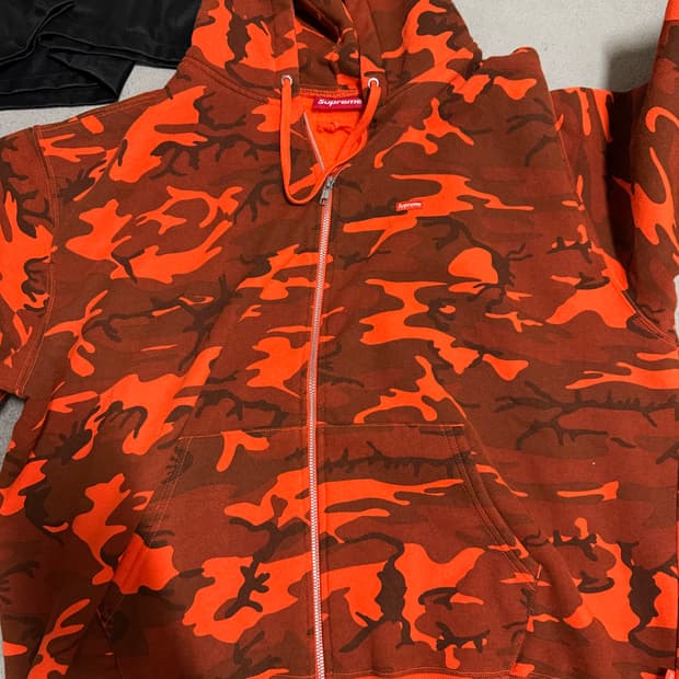 슈프림 스몰박스 집업 스웨터셔츠 브라이트 오렌즈 카모