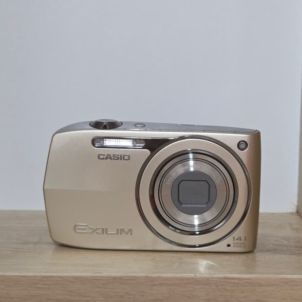 카시오 엑슬림 Z2300 Casio Exilim ex- 골드