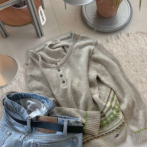 Crocodile Nordic Button Knit