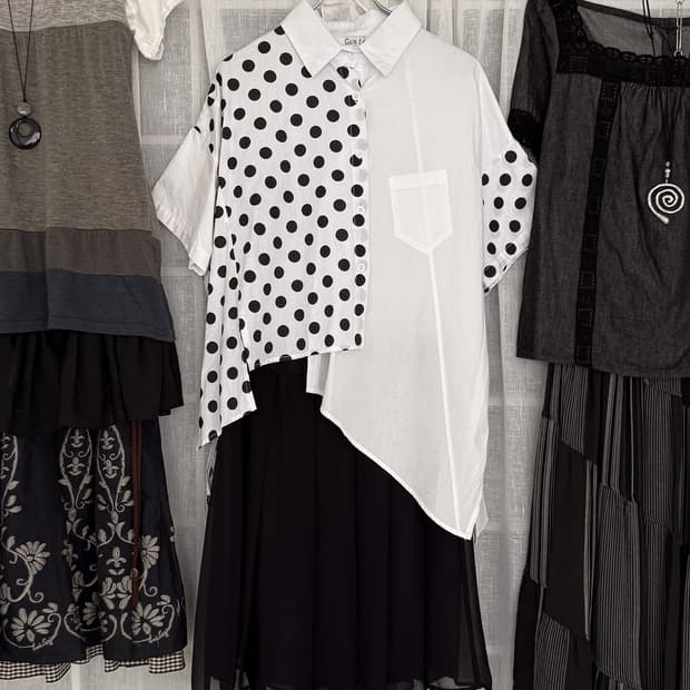 Unbalanced Dot Shirt 0215