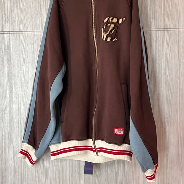 오니츠커 타이거 져지