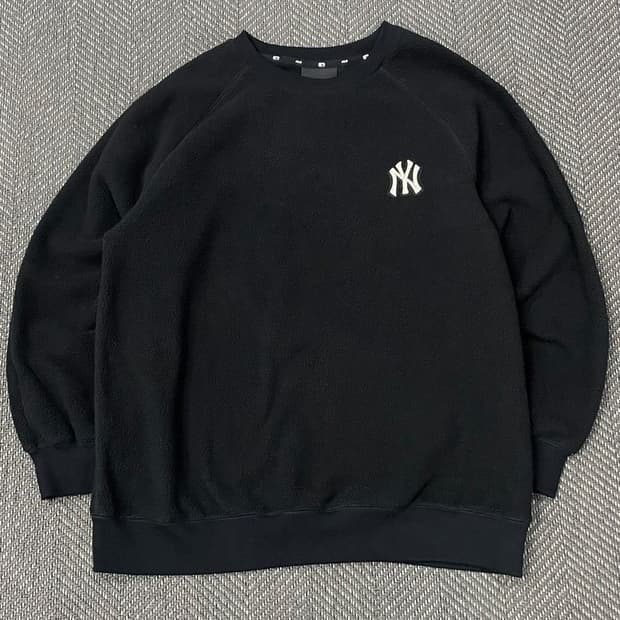 MLB 로고 자수 플리스 맨투맨 v0171