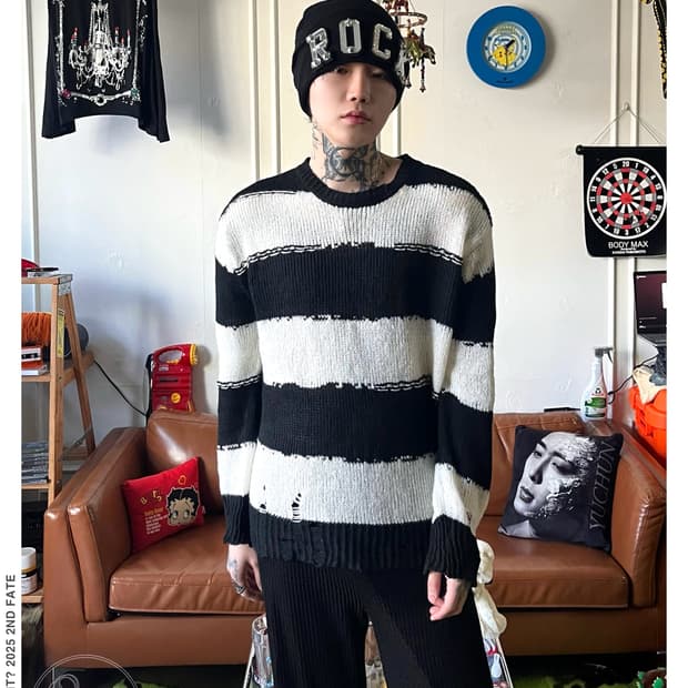 JPN Vintage Nirvana Destroyed Knit