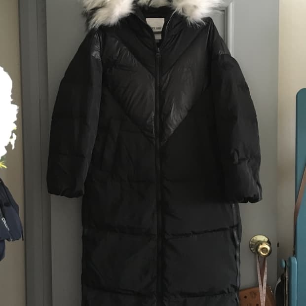 쥬시쥬디 퍼 다운 롱패딩 80사이즈 거의새거