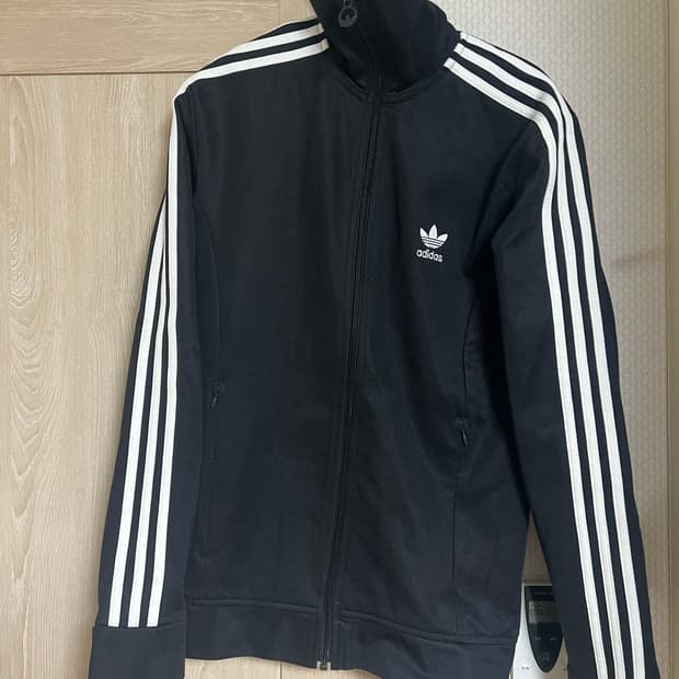 아디다스 블랙 유로파 져지 트랙탑