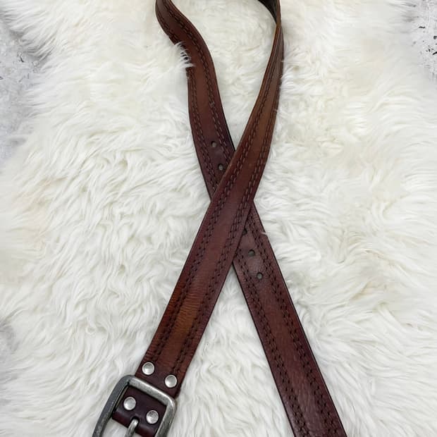 리얼레더 스티치 펀칭 버클 벨트