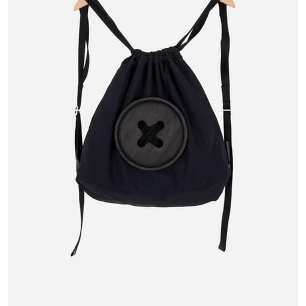 Suah Big Button Draw Bag / Black 구합니다