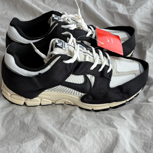 나이키 / 줌보메로5 울프 그레이 앤 블랙 / w265