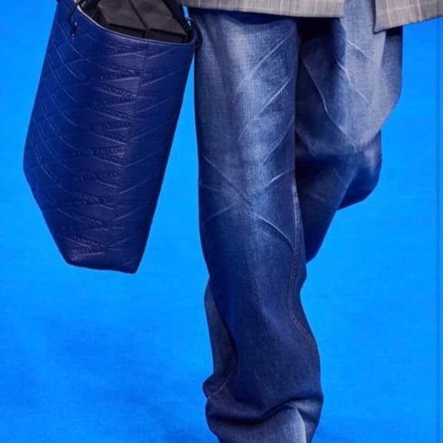 [M] 발렌시아가 캣워싱 사각포켓