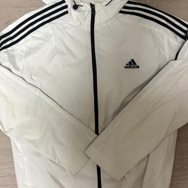 아디다스 바람막이 L 사이즈 (크림구매!!)