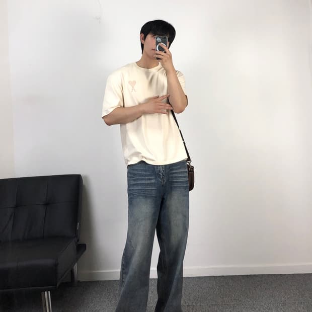아미 정품 빅하트 반팔 오트밀