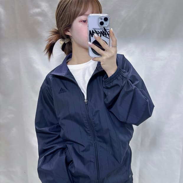 아디다스 블랙 스몰로고 디테일 바람막이 