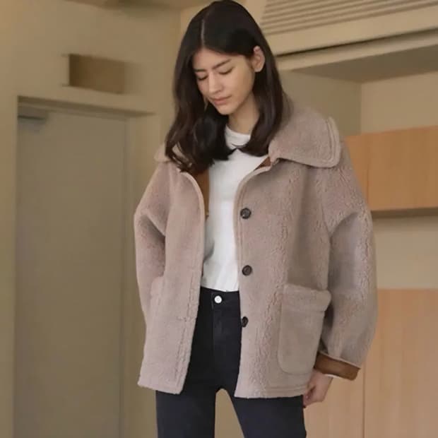 BMUSE 비뮤즈 베어무스탕 모카베이지[S]