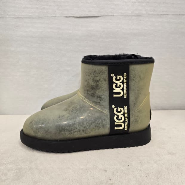 UGG 어그 클리어 미니 부츠 EU36 (225~230)