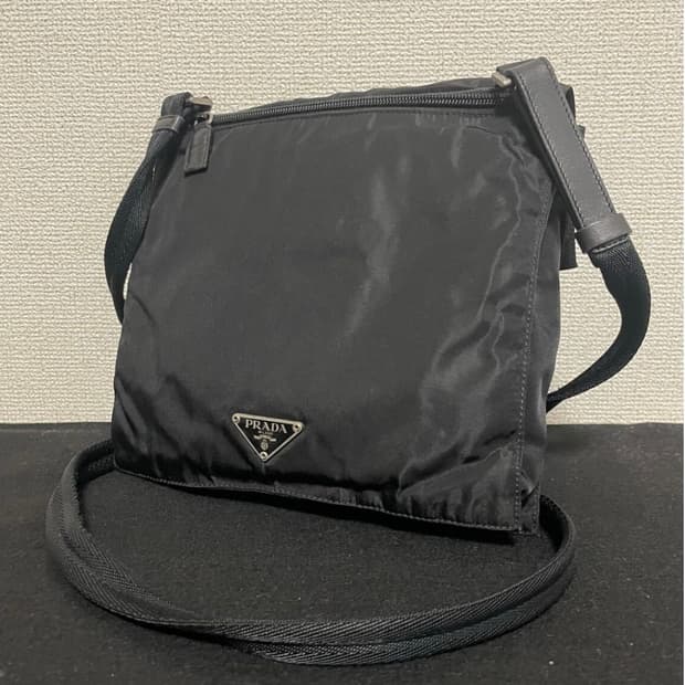 프라다 블랙 포코노 나일론 크로스백
