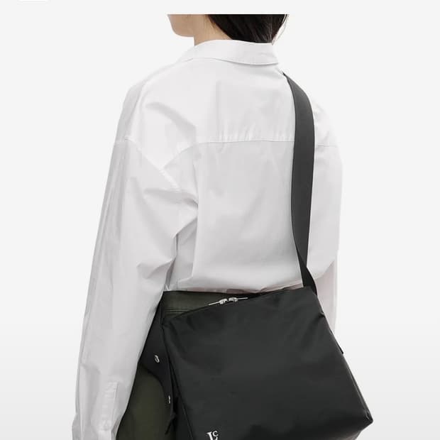 로클 스냅 스몰 백 블랙