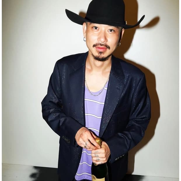 (구매)와코마리아 도멜 글리터 자켓(또는 셋업) 삽니다