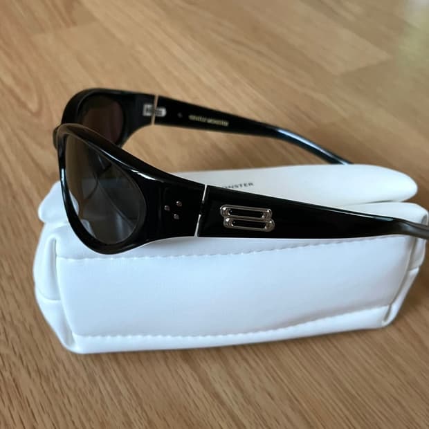 젠틀몬스터 YOUNG 선글라스